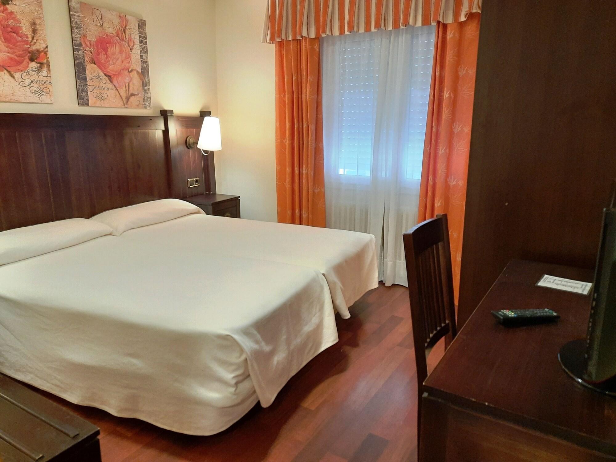 Hotel Urogallo Vielha Exteriér fotografie