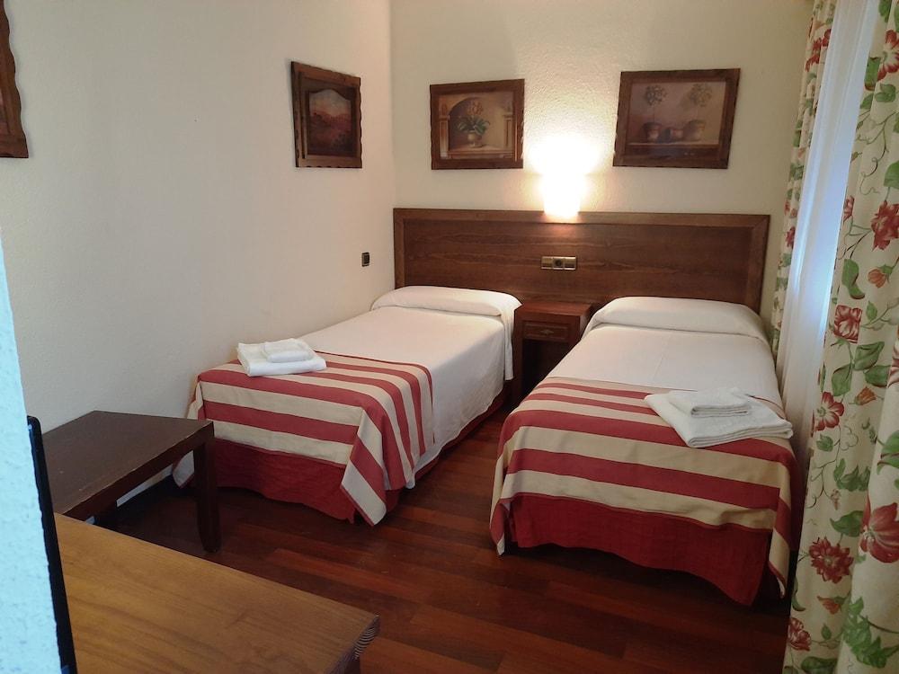 Hotel Urogallo Vielha Exteriér fotografie