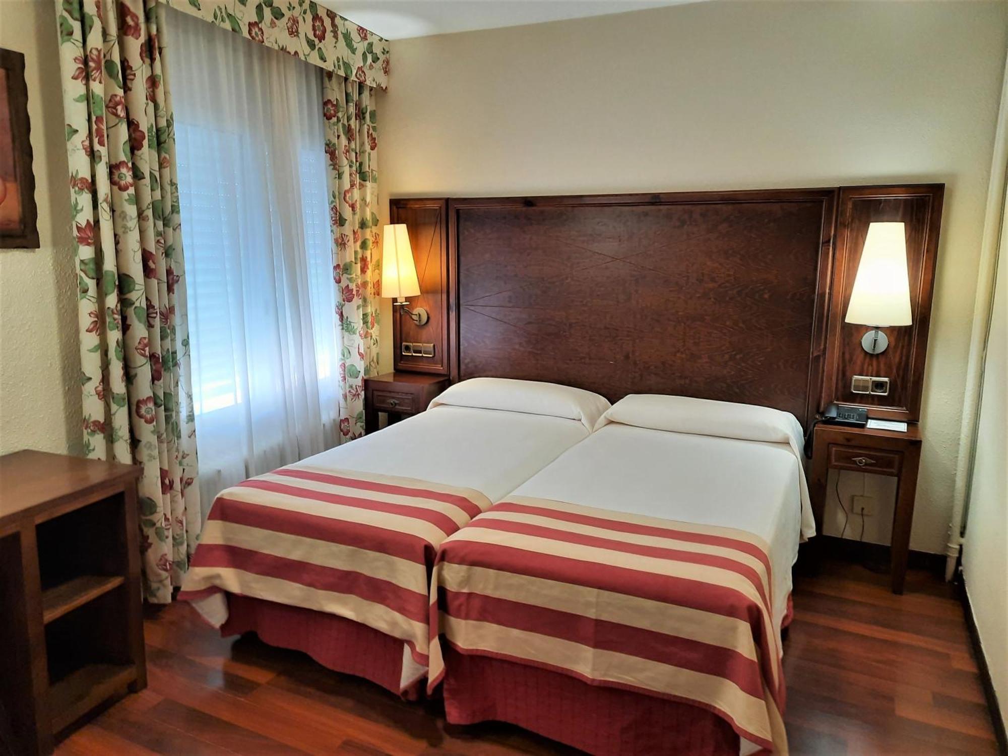 Hotel Urogallo Vielha Pokoj fotografie