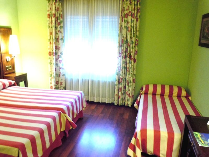 Hotel Urogallo Vielha Exteriér fotografie