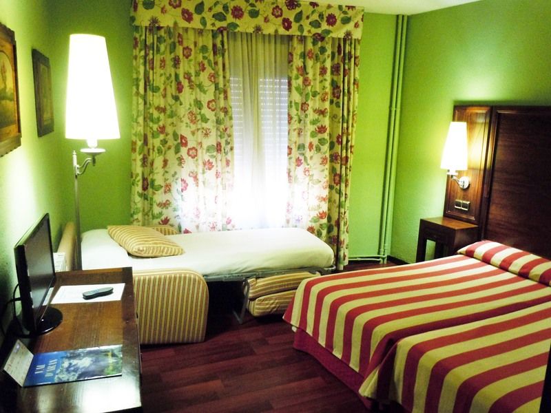 Hotel Urogallo Vielha Exteriér fotografie